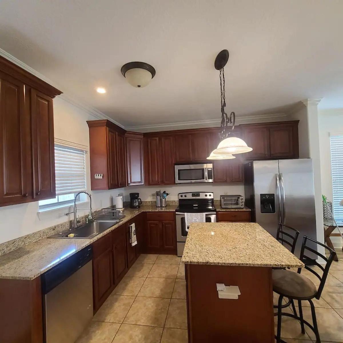 Cozy Townhouse Near Casinos & Prien Lake Park Villa Lake Charles Buitenkant foto
